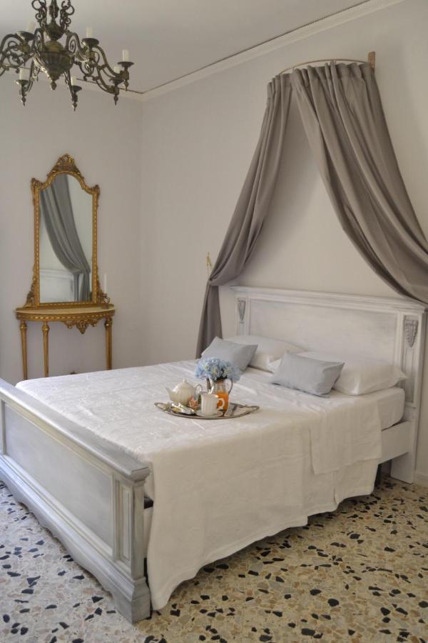 Le Reve Apartment Castellammare di Stabia Bagian luar foto