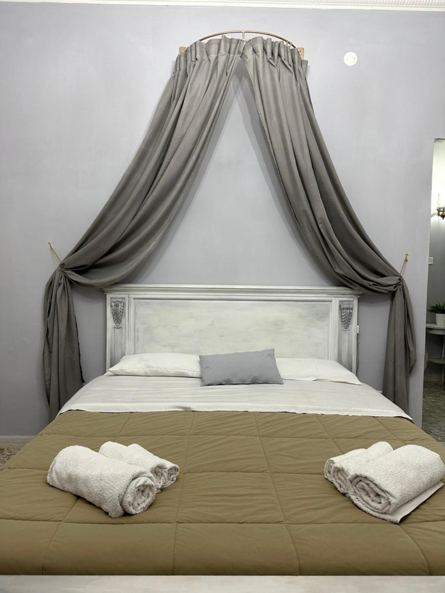 Le Reve Apartment Castellammare di Stabia Bagian luar foto